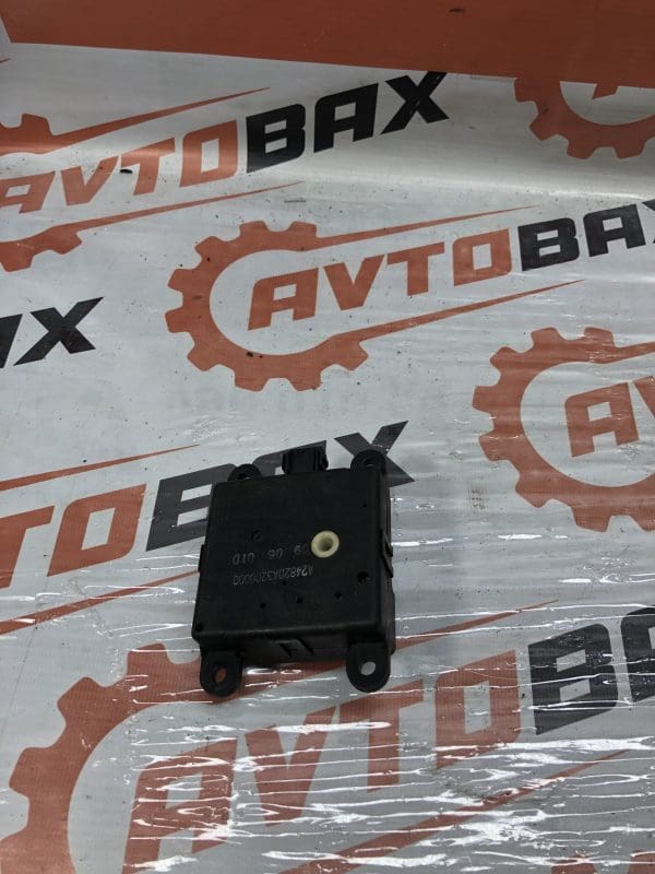 Привід заслінки пічки Nissan Qashqai A24820A3200000 — Nissan Qashqai