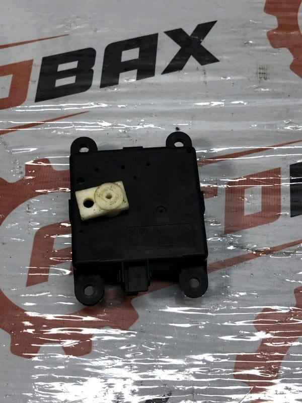 Привід заслінки пічки ( сервопривід, моторчик) Nissan Qashqai 3K01030840 — Nissan Qashqai