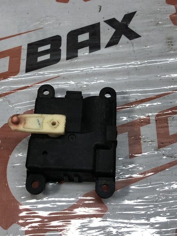 Привід заслінки пічки Nissan Qashqai A24820A3200000 — Nissan Qashqai