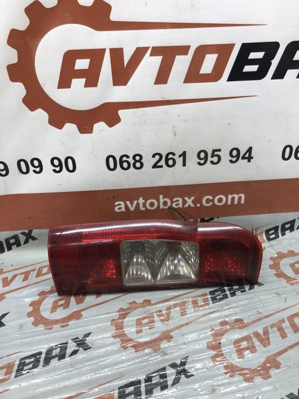 Ліхтар задній лівий Ford Transit YC1X-13N004-A — Ford Transit
