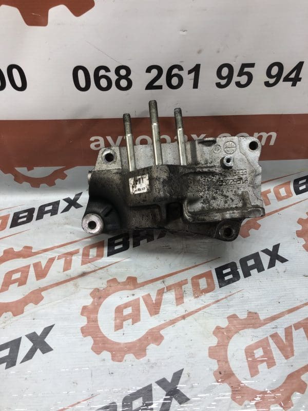 Кронштейн двигуна Fiat Fiorino 55229512 — Fiat Fiorino