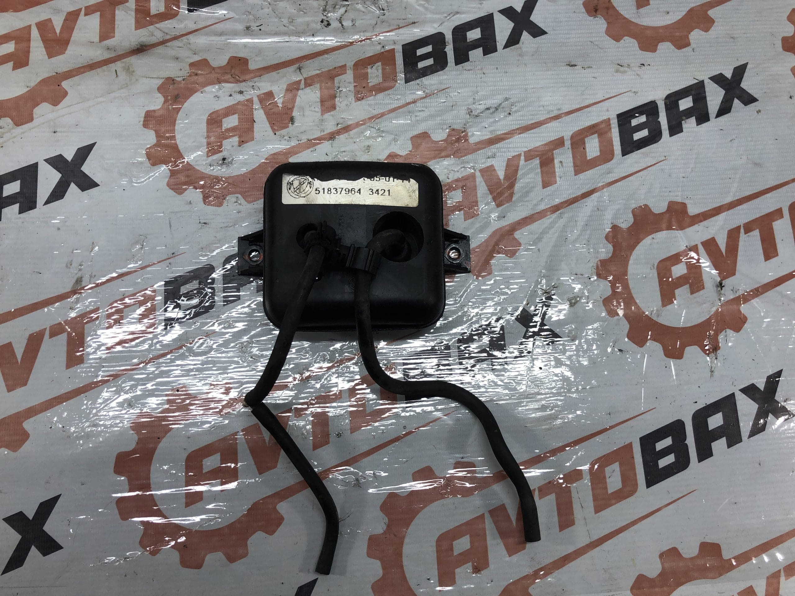 Бачок вакуумної системи (ресивер) Fiat Doblo 51837964/T263342100 — Fiat Doblo