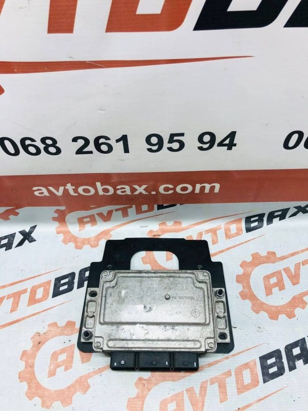 Блок керування двигуном 1.4 16V Citroёn C4/Peugeot 207 9664164680,9664339980,16.631.064 — Citroen 207