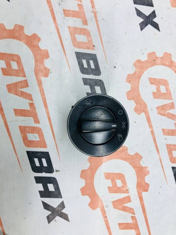Перемикач світла фар VW Caddy (2004-2014) 1C0941531 / 04052030 — Volkswagen Caddy