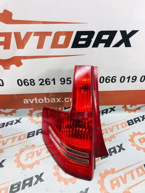 Ліхтар задній лівий Citroen C4 9655864080 — Citroen c4