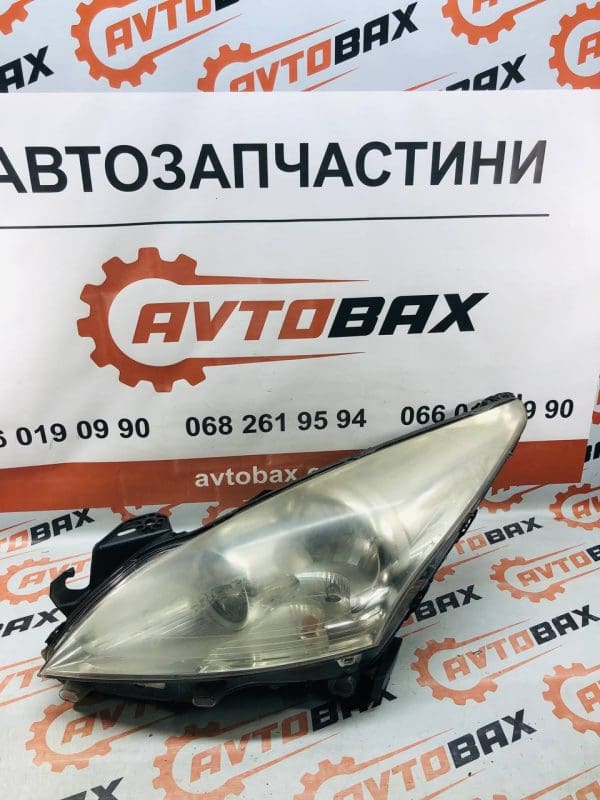 Фара передня ліва Peugeot 3008 9682519180 — Peugeot 3008