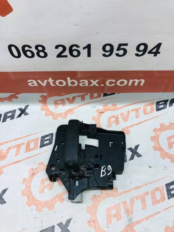 Ручка внутрішня дверей зсувних права FIAT SCUDO/PEUGEOT EXPERT 96806572 — Peugeot Expert