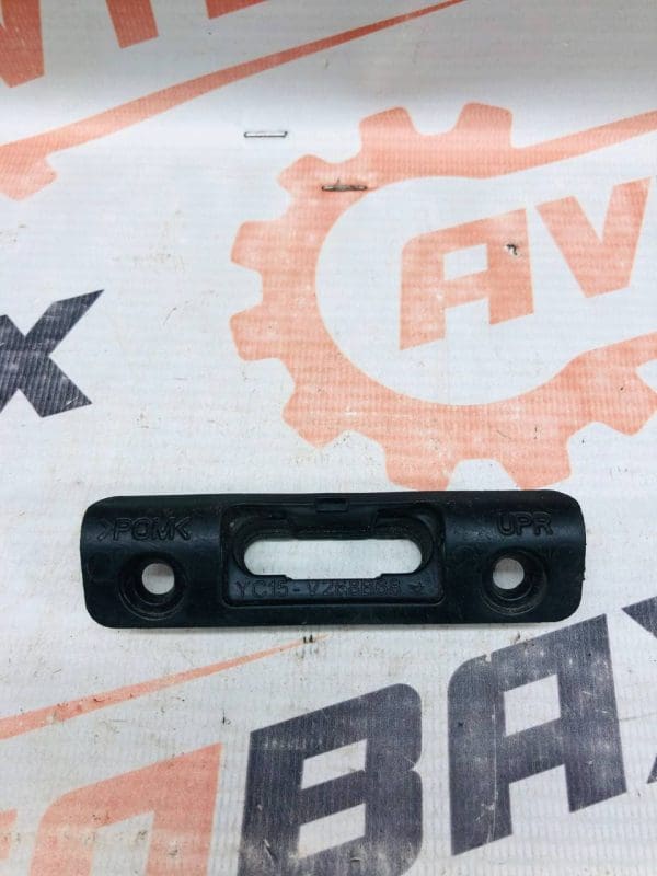 Направляюча бокових правих зсувних дверей верхня Ford Transit YC15V268B68/ 4 520 973 — Ford Transit