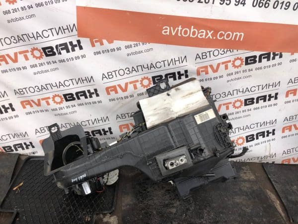 Корпус пічки Peugeot 3008 / 5008 96844931XT — Peugeot 3008