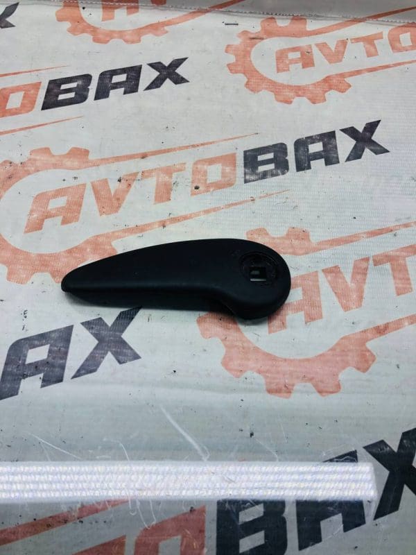 Ручка дверей бічних розсувних правих внутрішня Renault Trafic 8200004408/91166042, 198.006.00.1 — Nissan Primastar