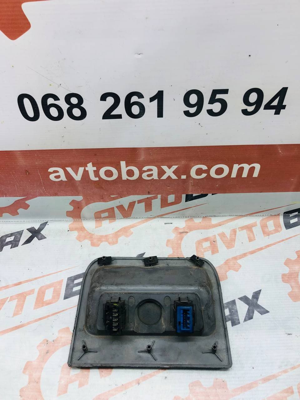 Корпус кнопки склопідйомника Fiat Scudo 1477583077 — Fiat Scudo