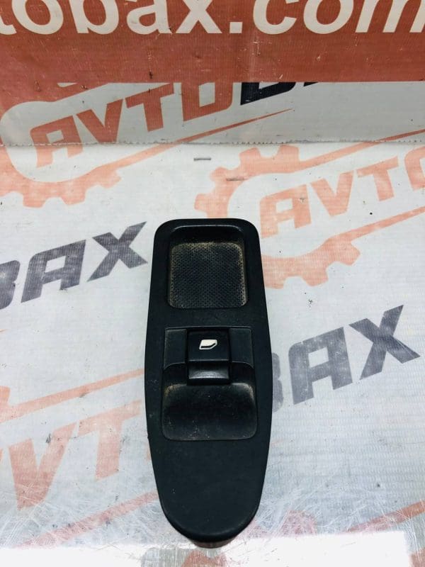 Кнопка склопідйомника права Fiat Scudo 1499612898/14996130,6554XL, 14996120 — Fiat Scudo