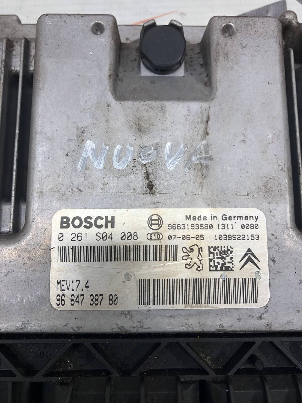 Блок управління двигуном ЕБУ PEUGEOT 207 1.6 VTI 5FW 9664738780/0261S04008 — Peugeot 207