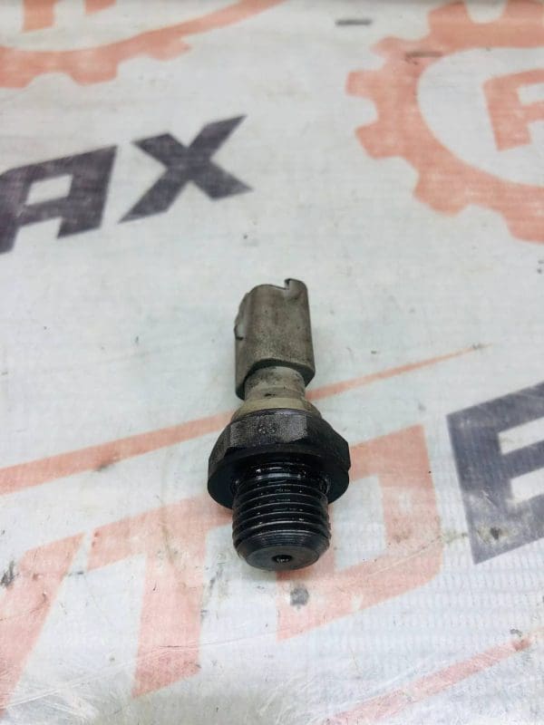 Датчик тиску оливи Fiat Ducato 96329985/33706, 330026 — Fiat Ducato
