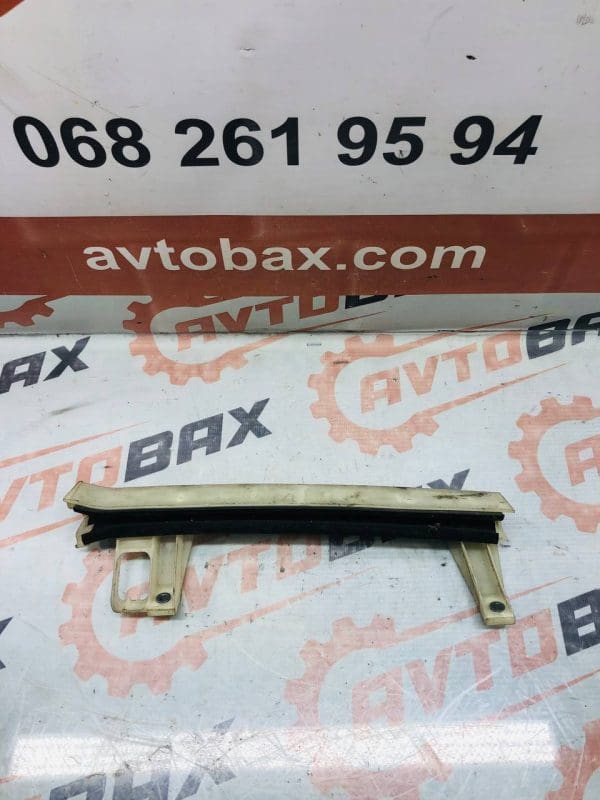 Напрямна скла дверей передніх лівих Fiat Scudo 1477043080 — Fiat Scudo