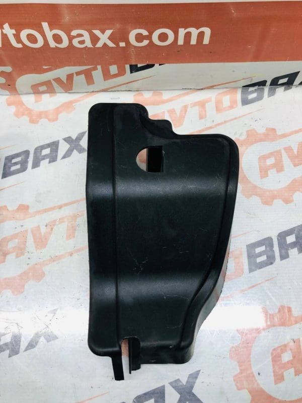 Кришка, накладка резонатора повітря Peugeot-3008 9686211580 — Peugeot 3008