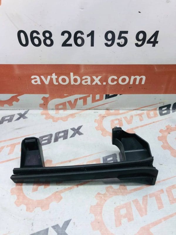Напрямна скла передніх лівих дверей Fiat Fiorino 1354721080 — Fiat Fiorino