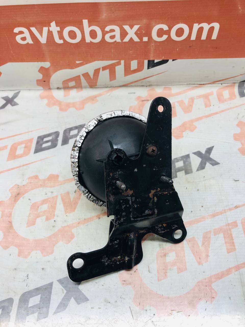 Бачок вакуумної системи Volkswagen Transporter 054129808/038129807 — Volkswagen TRANSPORTER