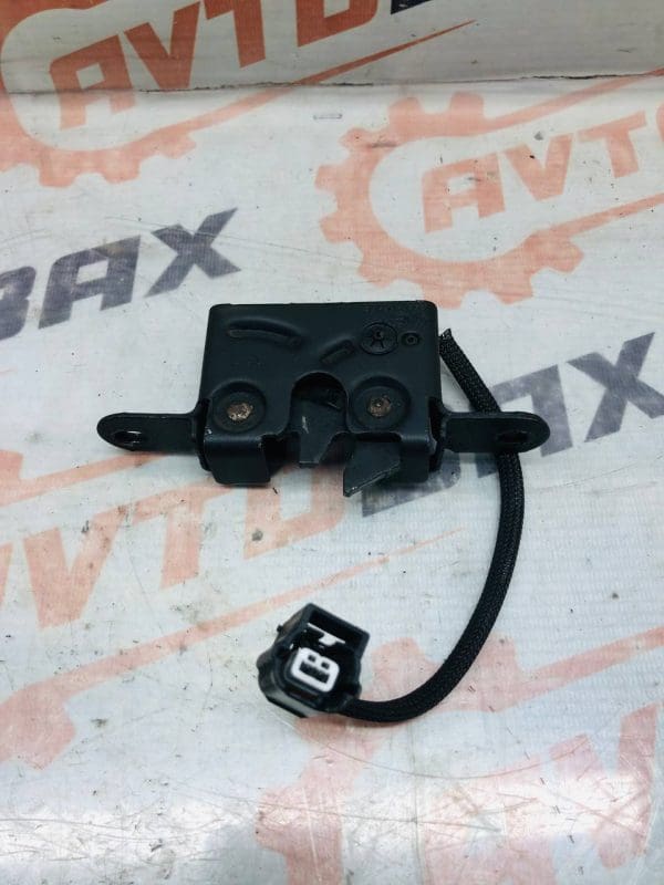 Замок капота Opel Movano 656010010R — Nissan Interstar