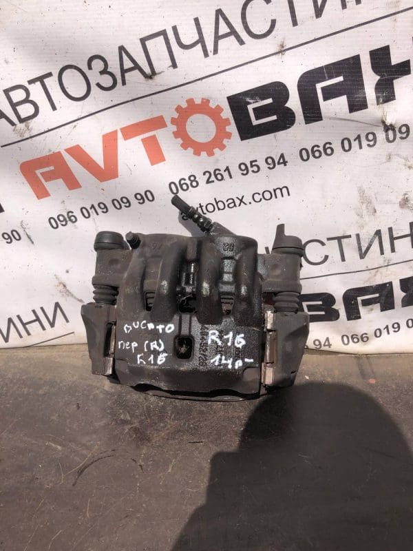 Супорт передній правий R16/ 17Q/ D300/ 46X52/ 24 Fiat Ducato 22941701 — Fiat Ducato