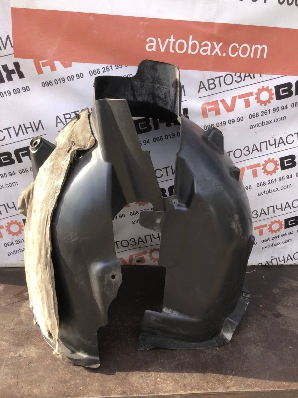 Підкрилок Peugeot 308 2013-2017 передній лівий 9677267980 — Peugeot 308