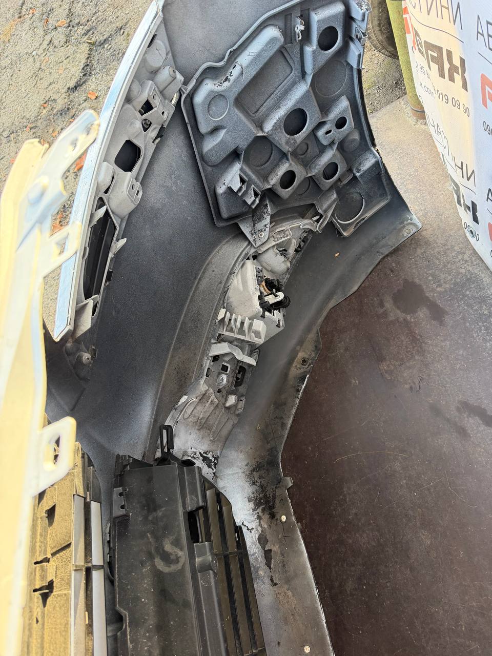 Бампер передній (до-рестайлінг) комплектний Peugeot 5008 9687444877 — Peugeot 5008
