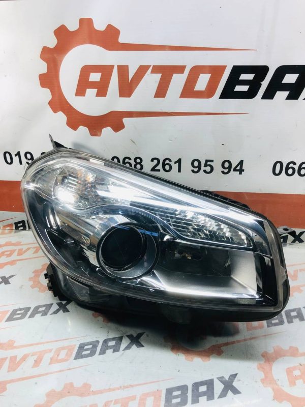 Фара передня права з 2010 Nissan Qashqai 26010BR00B HELLA 1EL010335-12 /26010BR00A — Nissan Qashqai