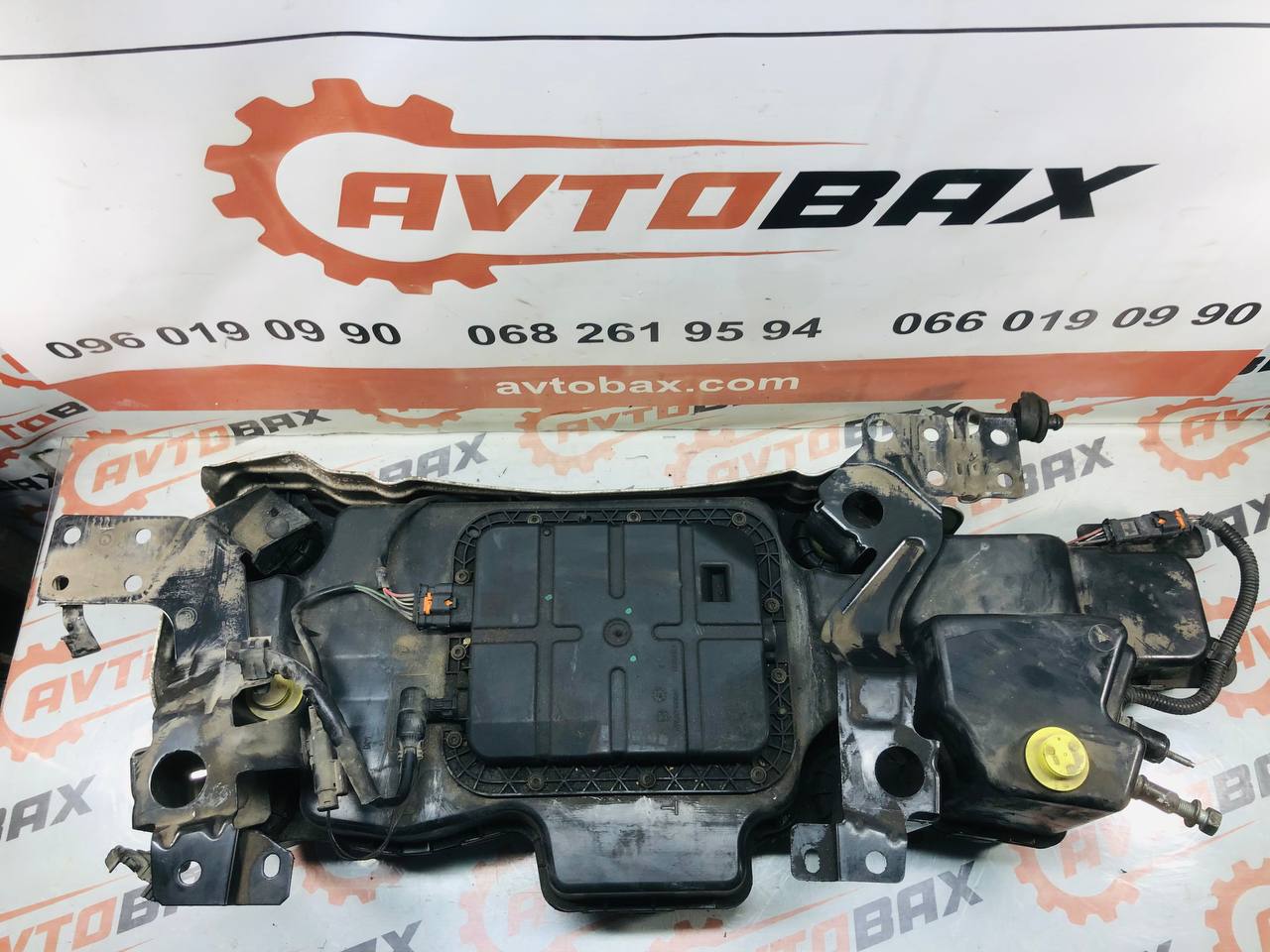 Бачок AdBlue Peugeot Boxer 9818716680 — Citroen Boxer