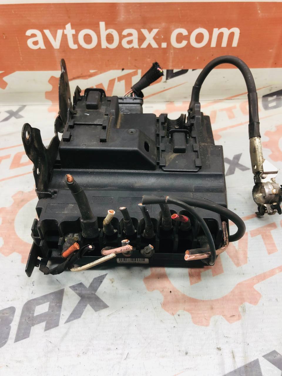 Блок керування акумулятором BPGA Peugeot 308 3008 Citroen C4 Picasso 9675349880/ E1075853 — Citroen 3008
