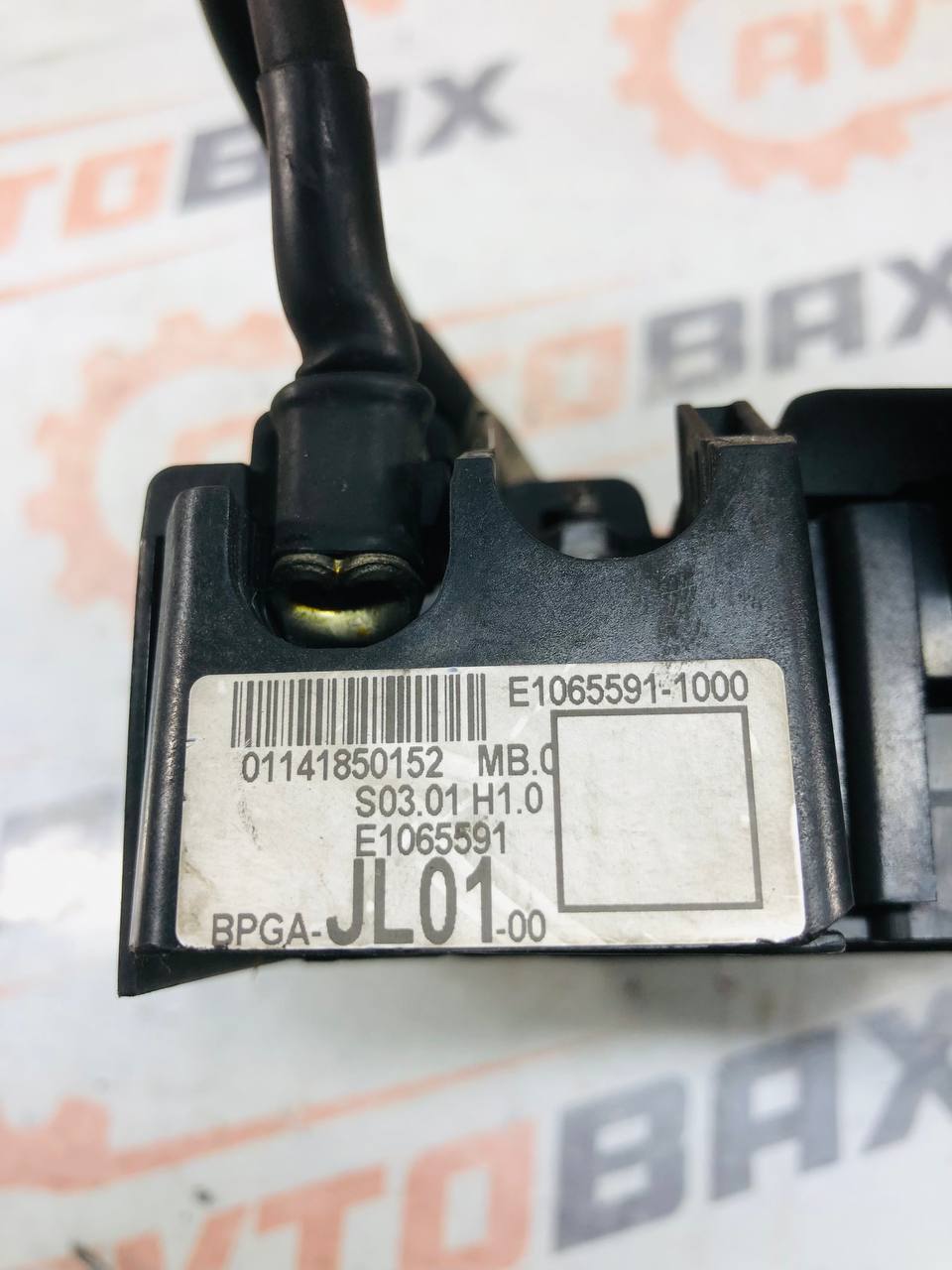 Блок керування акумулятором BPGA Peugeot 308 3008 Citroen C4 Picasso 9675349880/ E1075853 — Citroen 3008