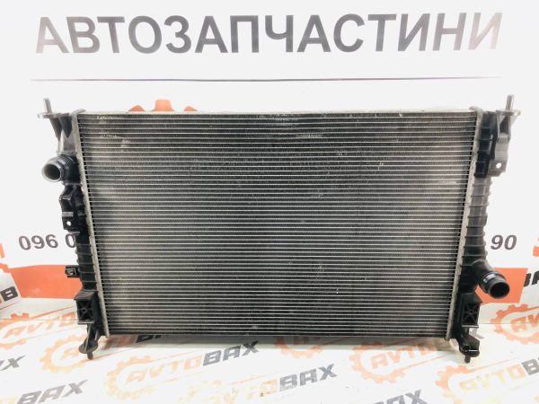 Радіатор охолодження Peugeot Partner 9678711180 — Peugeot partner